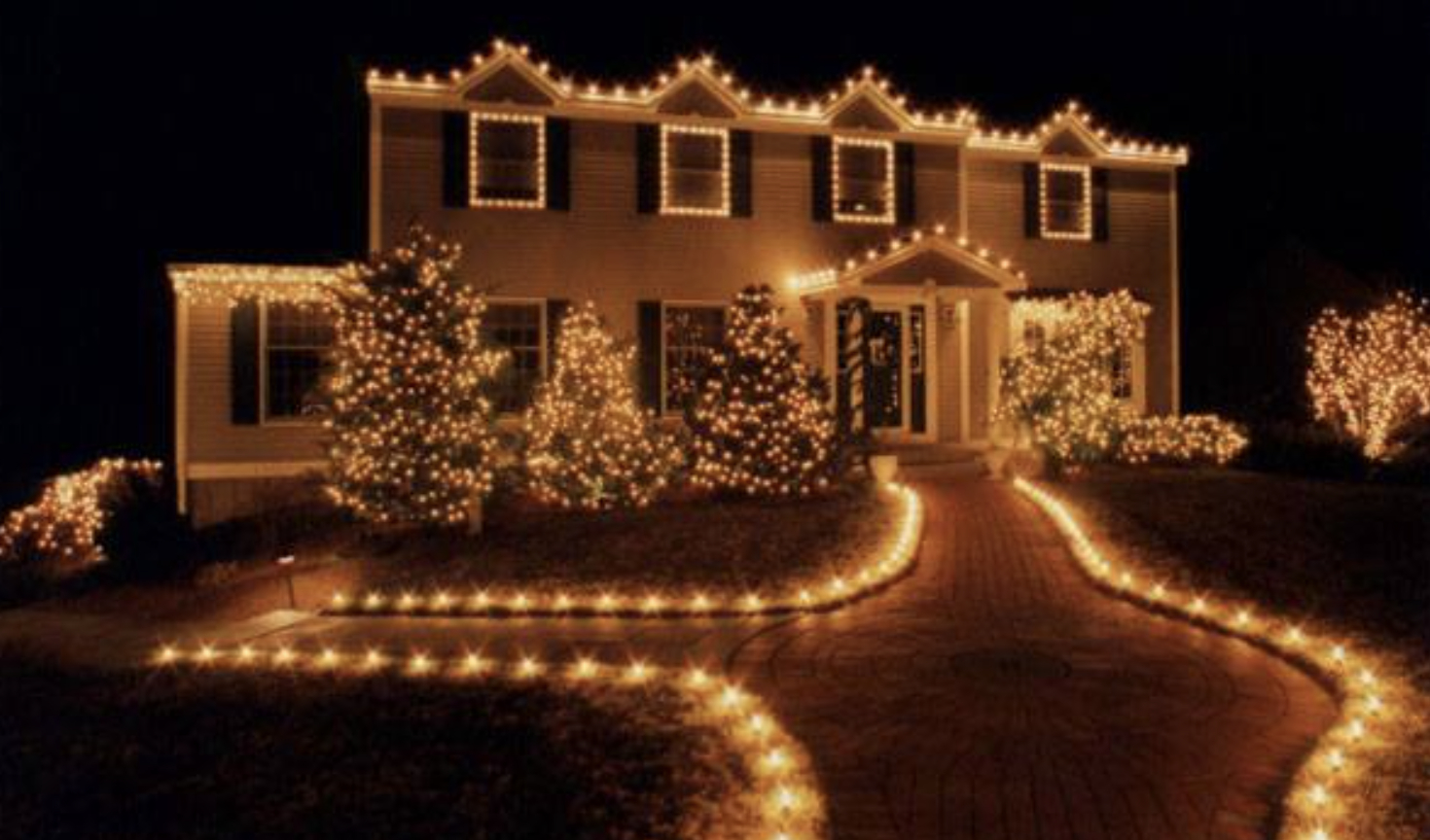 christmas-lights-installation-Rocklin this image shows Christmas lights installation in Rocklin, CA